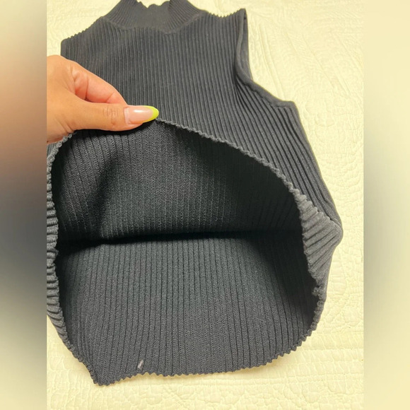 FOREVER 21 Top Size Small - Picture 5 of 5